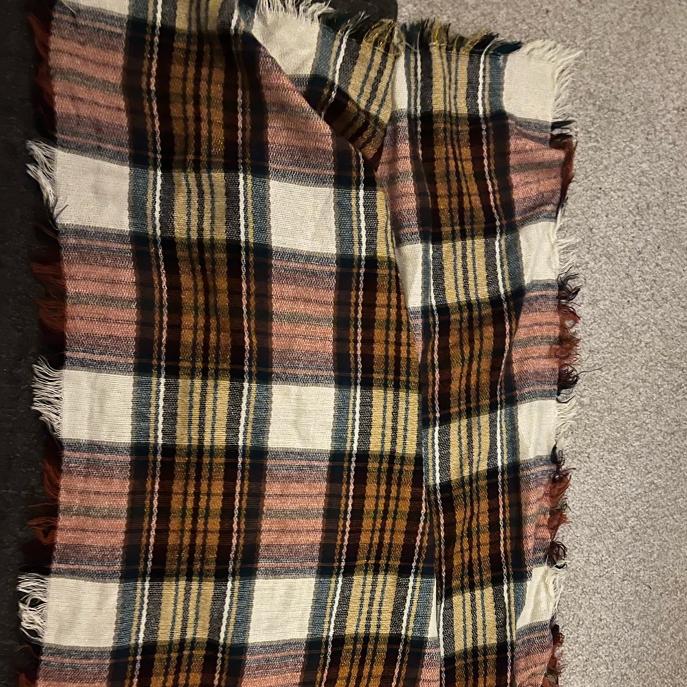 Steve Madden Scarf